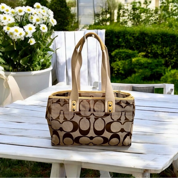 Coach Daisy Signature Tote Bag (EUC) - Picture 3 of 16